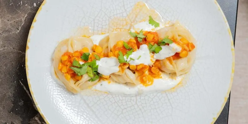Mantou garnis de pois cassés et yaourt